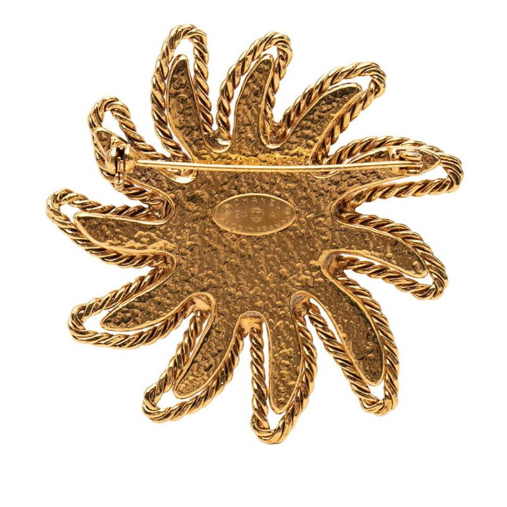 CHANEL Authentic Vintage Gold Logo Brooch - Picture 2 of 4